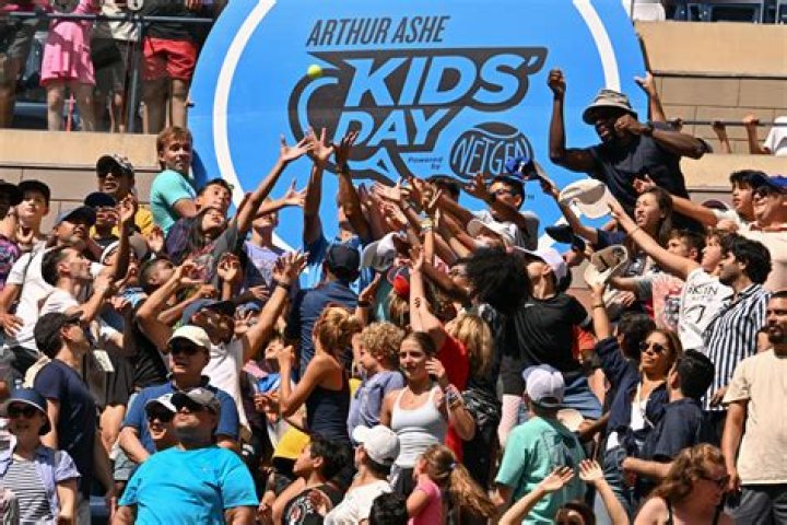 Austin Mahone, Ava Max, and More Give Killer On-Court Performances at Arthur Ashe Kids’ Day – Celeb Secrets
