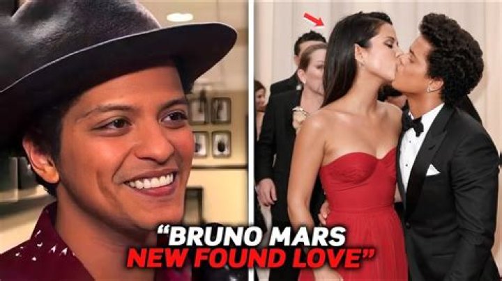 Bruno Mars Splits With Manager