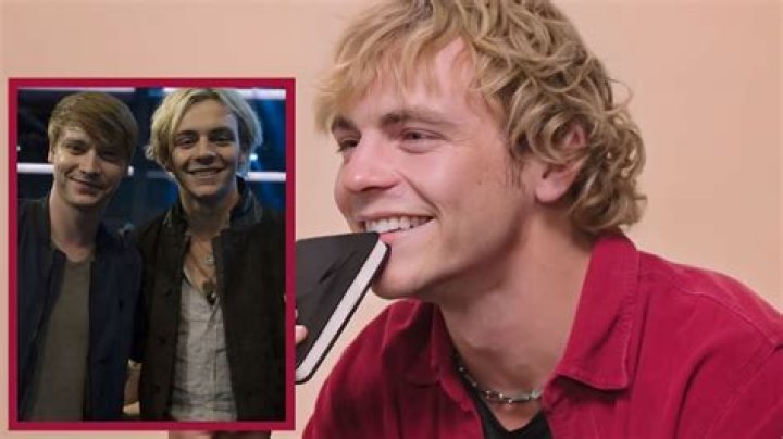 CALUM WORTHY – Celeb Secrets