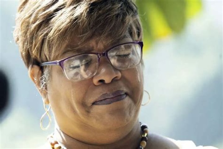 Dr. Roxanne (Roxy) Grawe & Her Botched Operation!