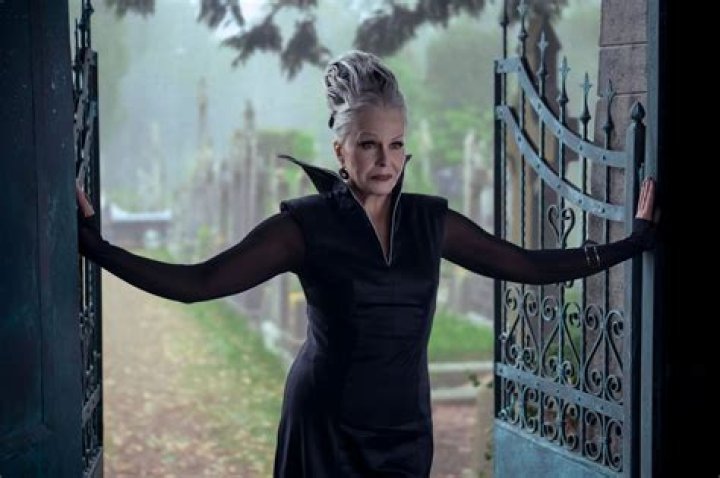 Here’s Your Exclusive First Look to Season 2 of Netflix’s “Spirit Riding Free” – Celeb Secrets