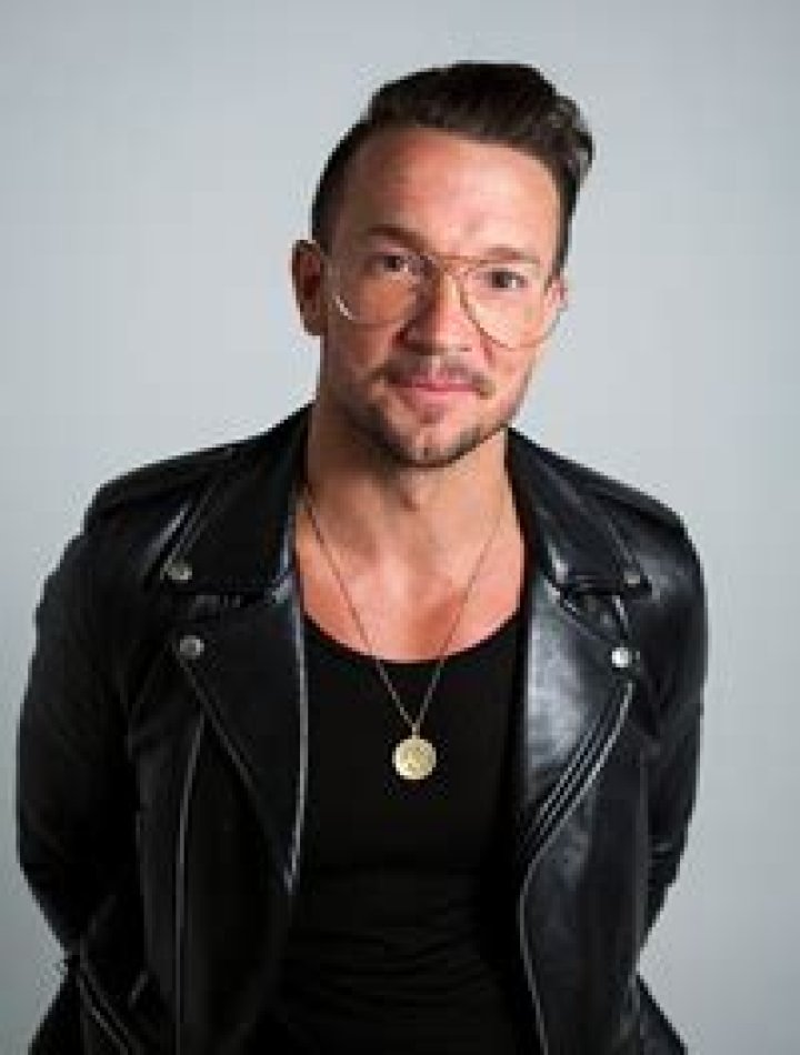 Hire Carl Lentz to Speak at Events