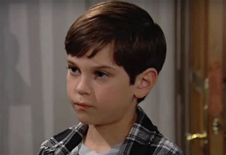 Hope & Thomas’ Trouble in Paradise Causes Douglas to go Dark?