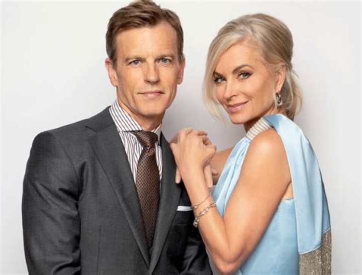 Is Tucker and Ashley's Marriage Over or Are They Conning The Abbotts?