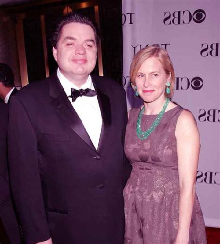 Oliver Platt Net Worth, Wife, Married, Children, Measurements