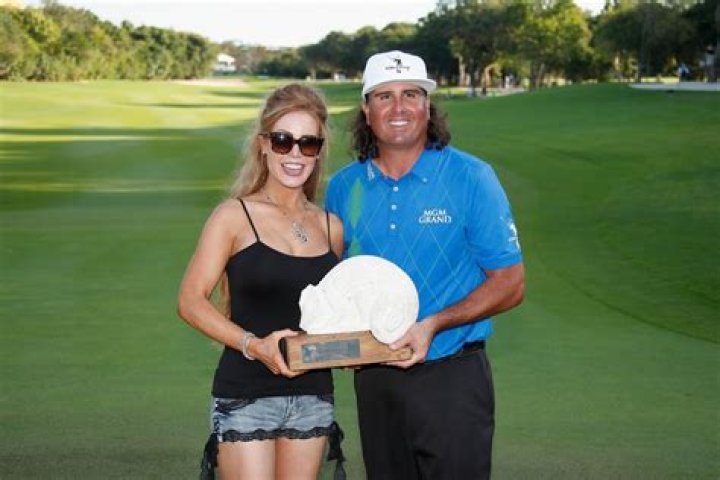 PGA Golfer Pat Perez's Bio, Age, Family, Siblings, Career Earnings, Net Worth, Sponsors, Wife, Daughter