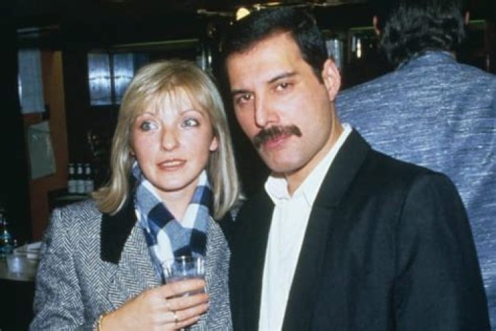 The Money Freddie Mercury Left His Boyfriend Jim Hutton Is Way Less Than Expected