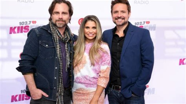 Watch Our Exclusive Set Tour and Interviews from Amazon’s New Series “The Kicks” – Celeb Secrets