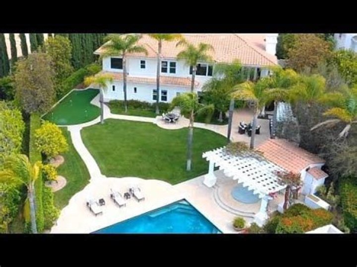 Where Does Addison Rae Live?